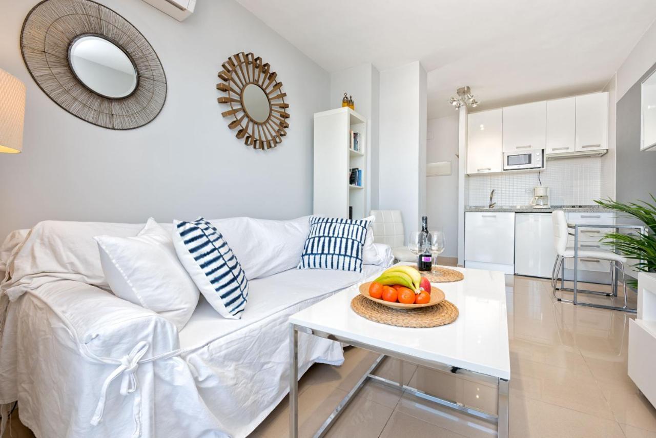 Susana Beach Apartment In Malaga By Solaga Holiday Homes Dış mekan fotoğraf